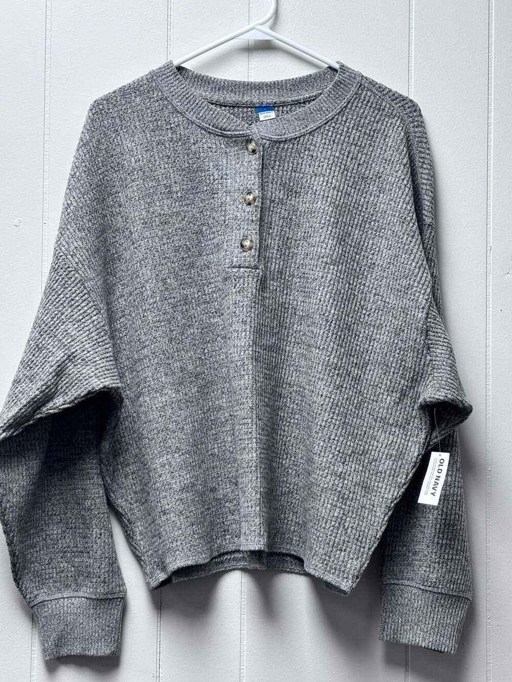 NWT Old Navy Gray Waffle Knit Long-Sleeve Henley Pullover Sweater